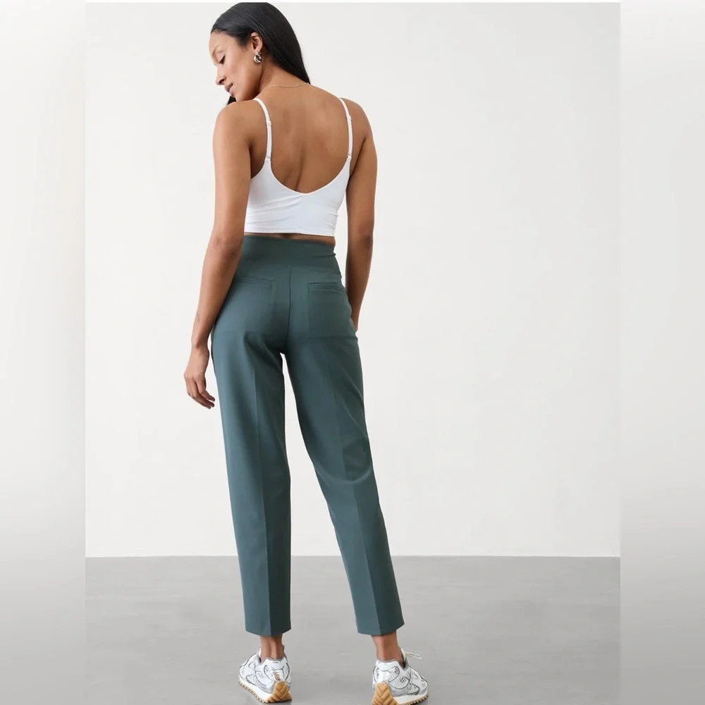 NWT Athleta Endless Eden Pants size 2.